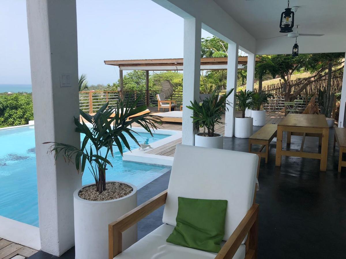 Lashings Boutique Hotel 트레저 비치 외부 사진